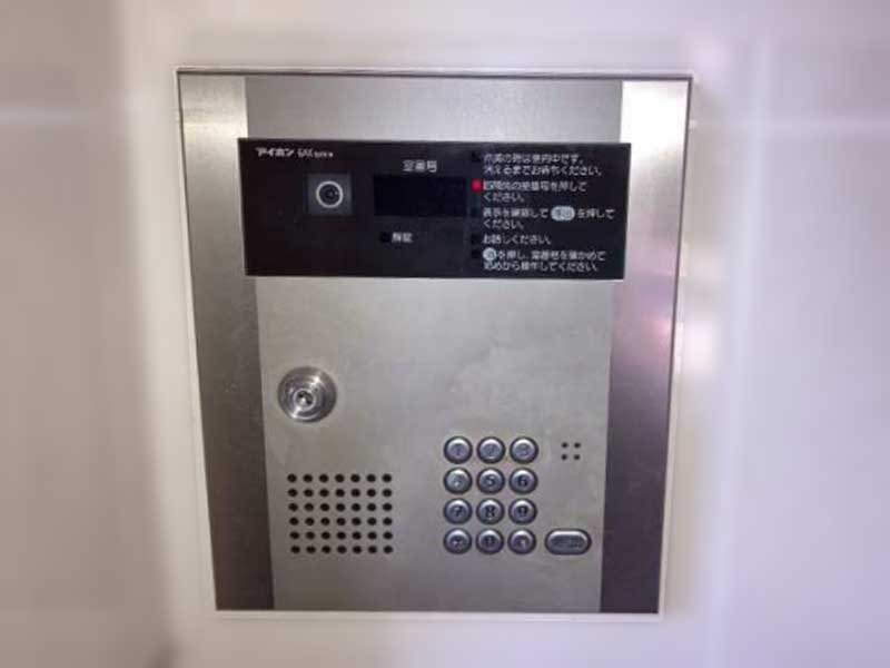 交換前の集合玄関機
