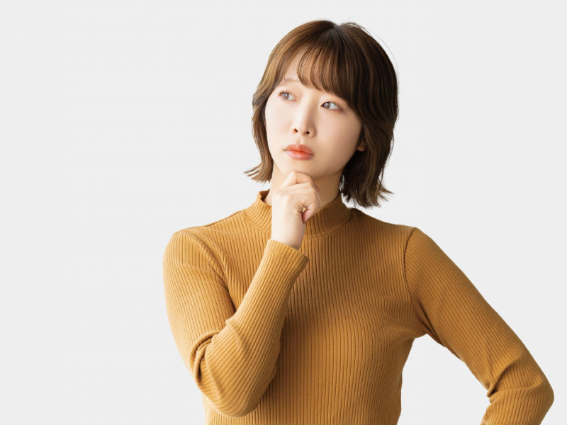 オートロックなのに玄関のチャイムが鳴って怖い…こんな時の対処法