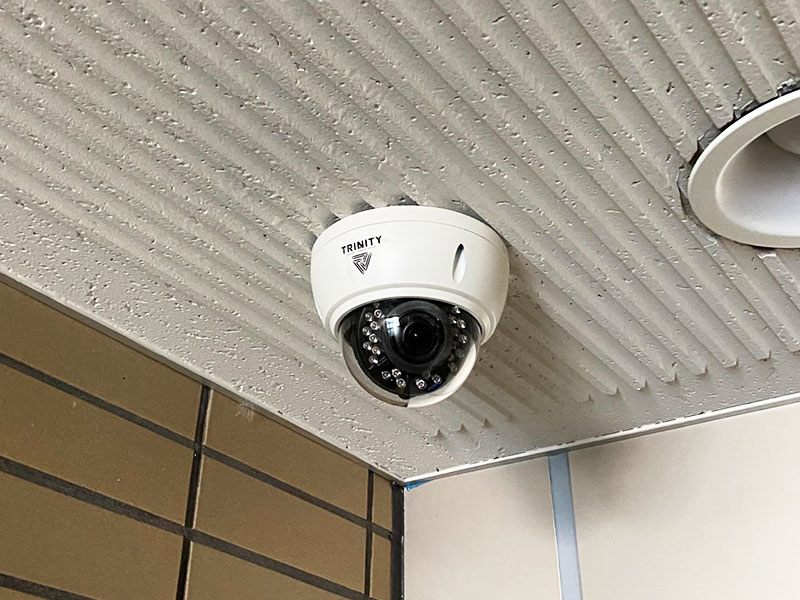 宅配ボックス独占防止に防犯カメラ